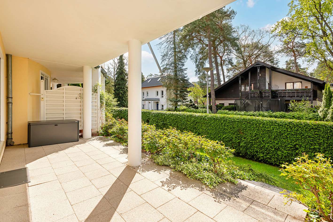 Terrasse mit Blick ins Grüne